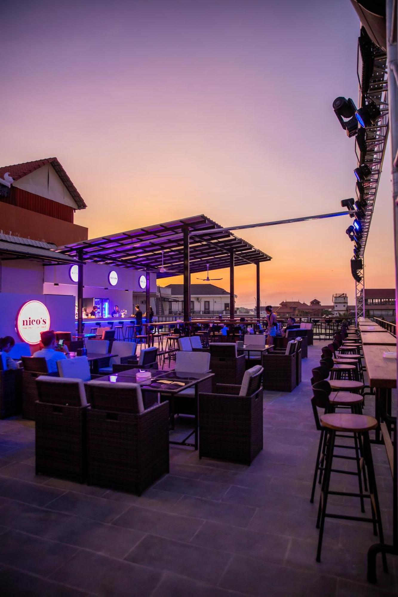 Nico'S Hotel And Skybar Siem Reap Exteriér fotografie