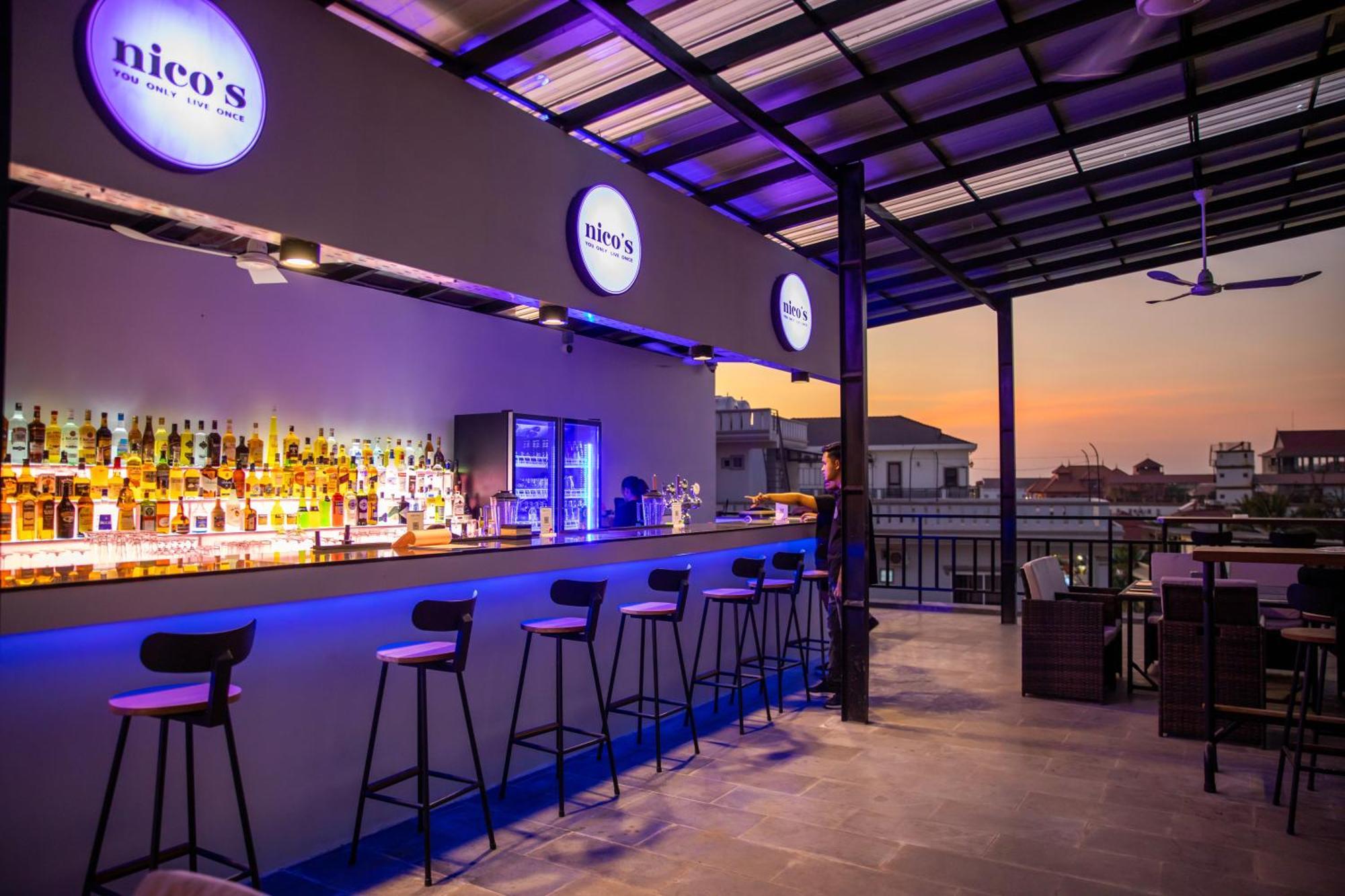 Nico'S Hotel And Skybar Siem Reap Exteriér fotografie