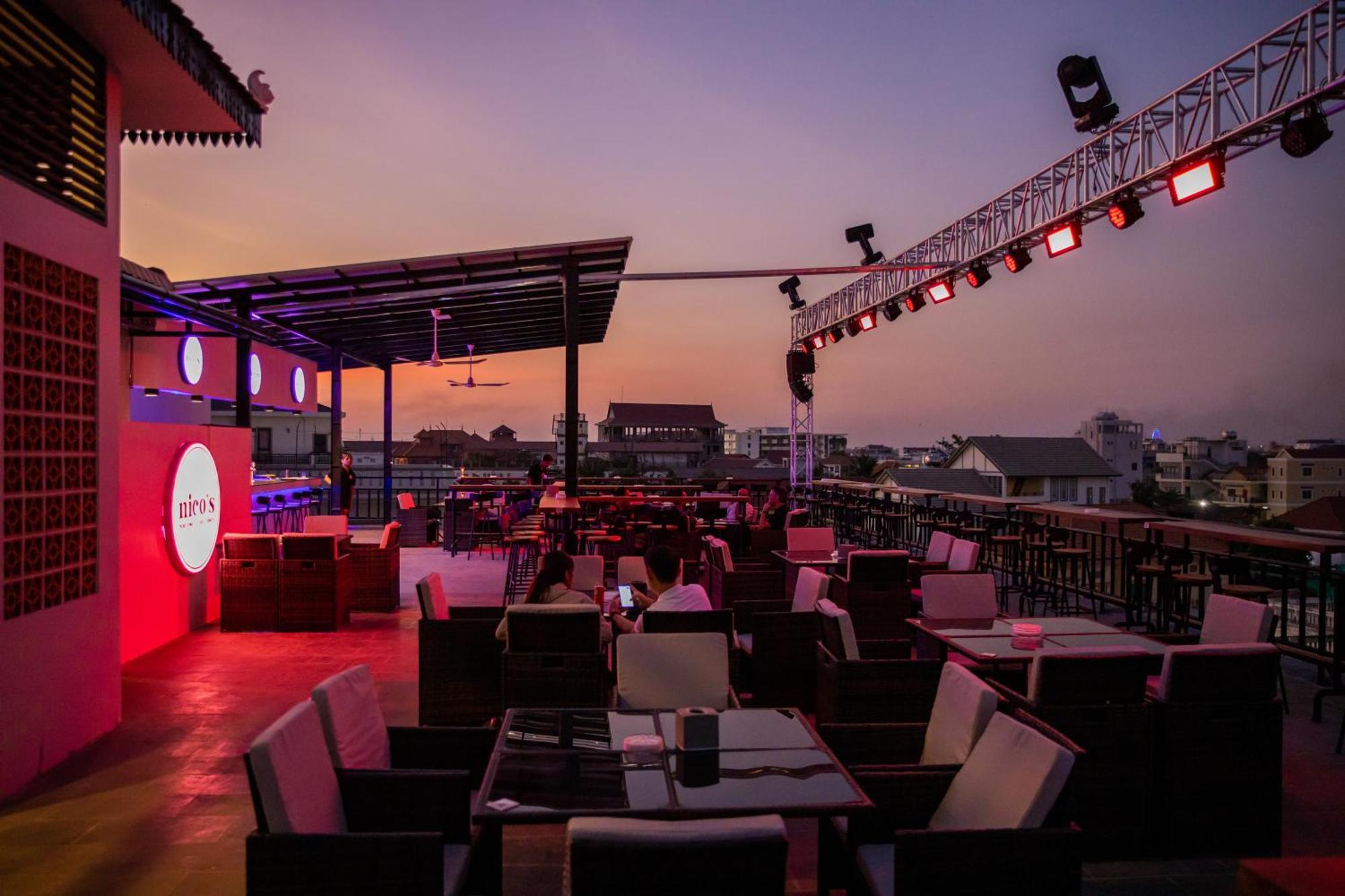 Nico'S Hotel And Skybar Siem Reap Exteriér fotografie