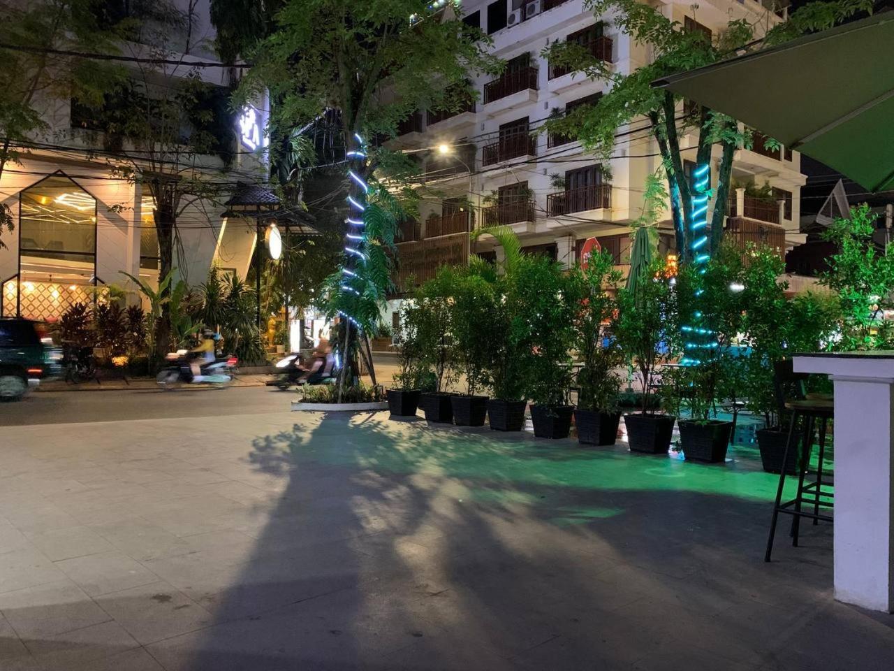 Nico'S Hotel And Skybar Siem Reap Exteriér fotografie